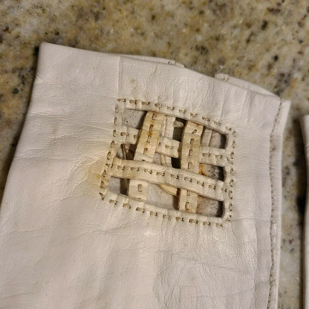 Vintage Leather White 8